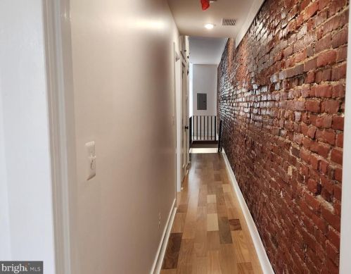 5421 Cedar Ave, Philadelphia PA 19143-1952 exterior