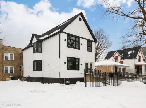 5964 Iowa St, Chicago, IL 60651-2527