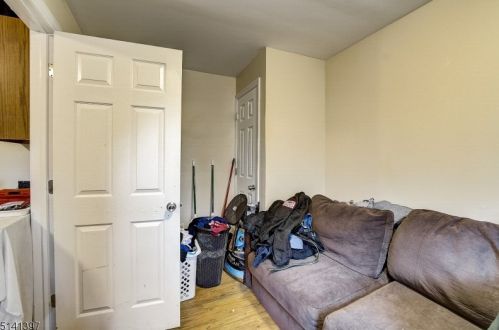 1645 Church St, Rahway NJ 07065-3424 exterior