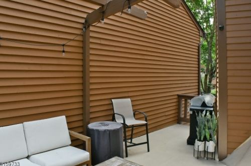 19 Heritage Way, Rockaway NJ 07866-4820 exterior