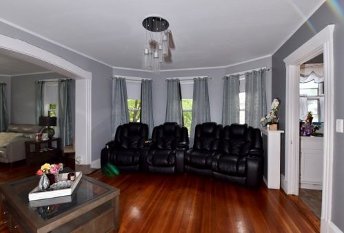 15 Cleveland Rd, Salem MA 01970-4415 exterior