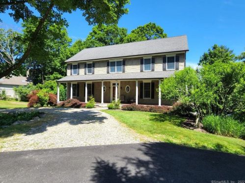 15 Maple Shade Rd, Ridgefield CT  06877-3828 exterior
