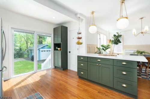 86 Midland Blvd, Maplewood NJ  07040-1810 exterior