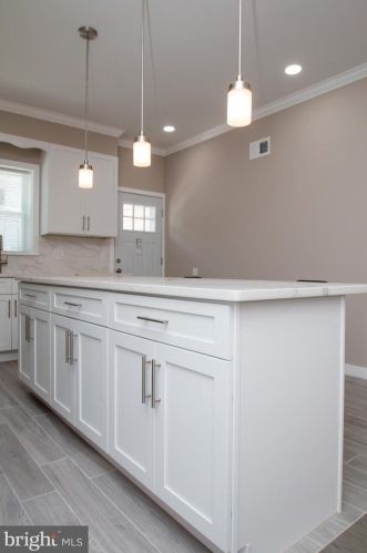 1034 Jackson St, Philadelphia PA  19148-3011 exterior