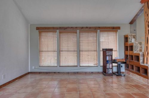 3064 Spg Br Rd, Montgomery TX 77316-2503 exterior