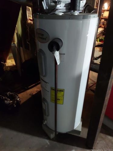 132 Ballouville Rd, Killingly CT 06241-1201 exterior