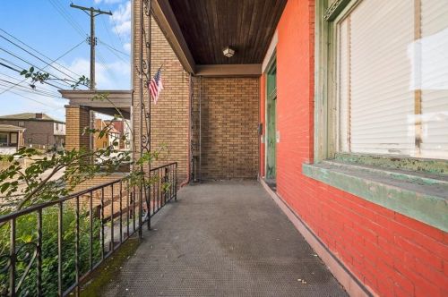 1832 Ley St, Pittsburgh PA 15212-3612 exterior