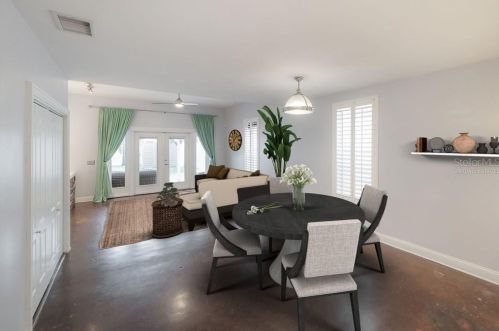 406 Oregon Ave, Tampa FL 33607-2803 exterior