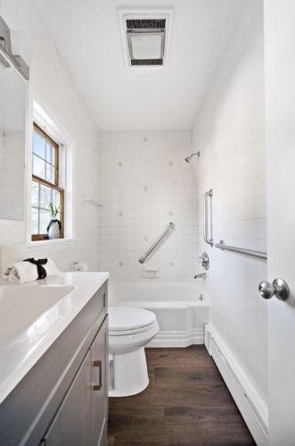 70 Nagle St, Springfield MA 01151-2133 exterior