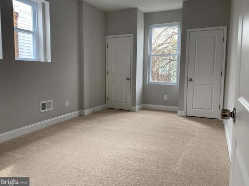 4914 9th St, Philadelphia PA  19141-3926 exterior