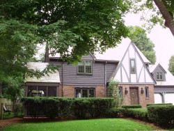 11 Olde Field Rd, Newton, MA 02459-2757