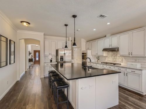 7716 Glenoaks Dr, Frisco TX exterior