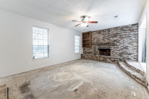 2525 Robinson Way, Huntsville TX exterior