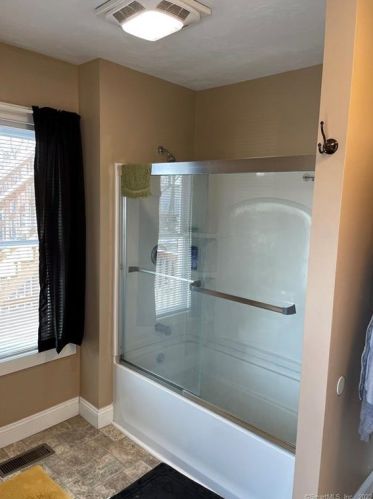 23 Mechanic St, Killingly CT 06239-1918 exterior