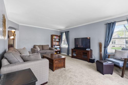 2403 81, Milwaukee WI 53213-1012 exterior