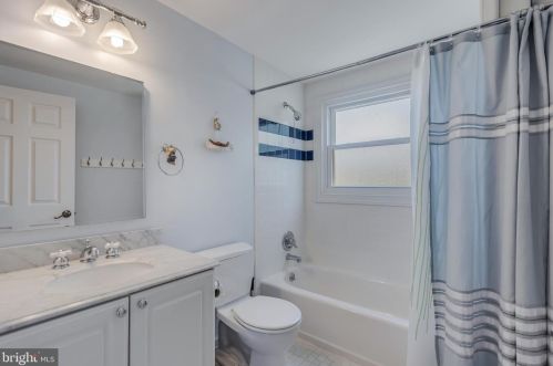 13824 Rippling Brk Dr, Silver Spring MD 20906-2302 exterior