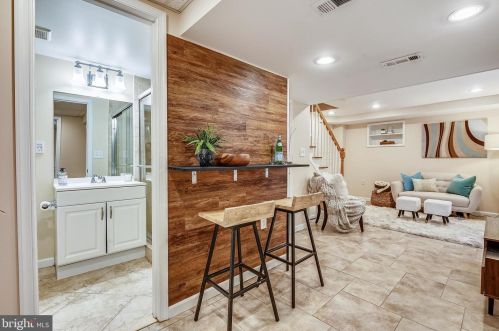 9103 1st Ave, Silver Spring MD 20912-4654 exterior