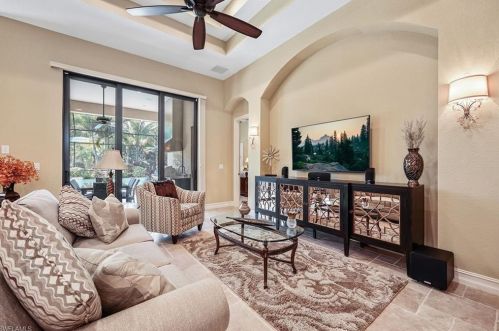 6517 Roma Way, Naples FL 34113-1721 exterior