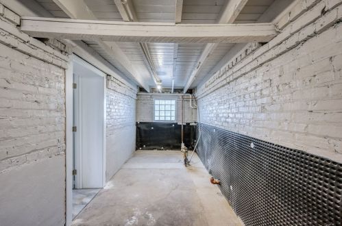 5527 Haddon Ave, Chicago IL  60651-2702 exterior