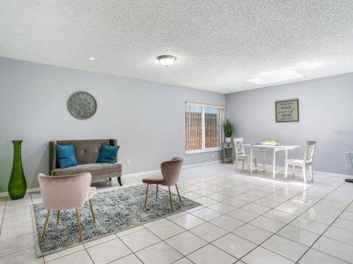 9114 Camino Villa Blvd, Tampa FL 33635-1066 exterior