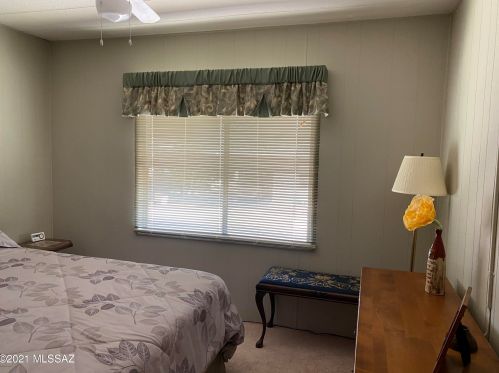 5712 Diamond K St, Tucson AZ 85713-4467 exterior