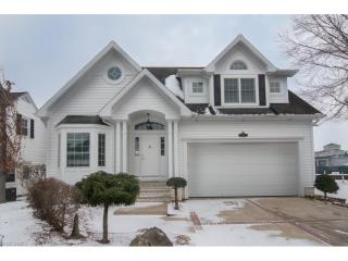 5187 Park Dr, Vermilion, OH 44089-1416