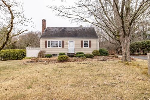 20 Irving Dr, Walpole, MA 02081-2430