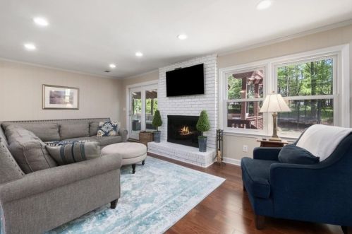 5688 Bend Creek Rd, Atlanta, GA 30338-2708