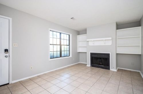 3098 Destin Cir, Lithonia GA  30078-3199 exterior