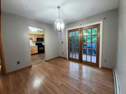 97 Sutton Park Rd, Poughkeepsie NY 12603-5635 exterior