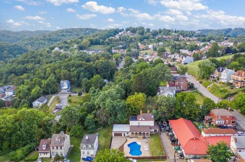 2121 Magnolia St, Pittsburgh PA exterior