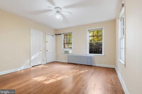 3929 Fulton St, Washington DC 20007-1379 exterior