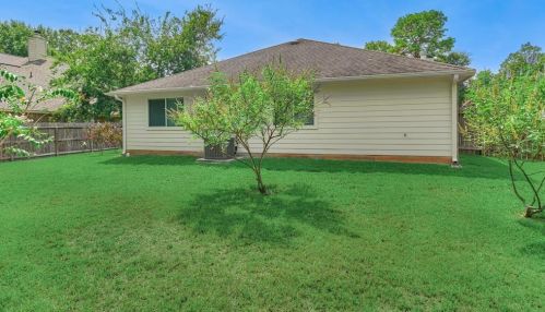 12222 Hawthorne Dr, Montgomery TX 77356-5449 exterior