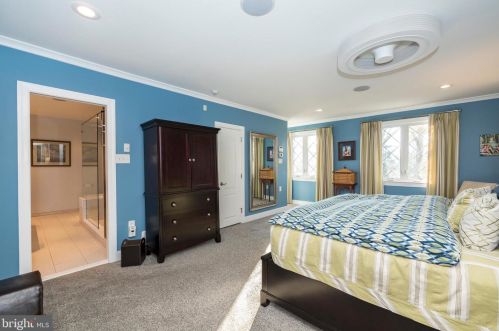 398 Lakeside Rd, Ardmore PA exterior