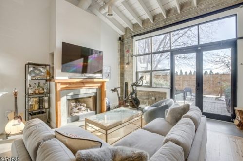 51 Greenwood Ave, Montclair, NJ 07042-3648