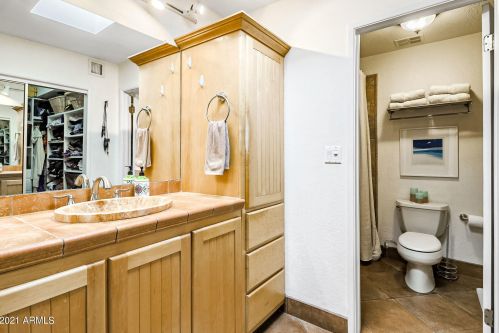 3640 60th St, Phoenix AZ 85018-6708 exterior