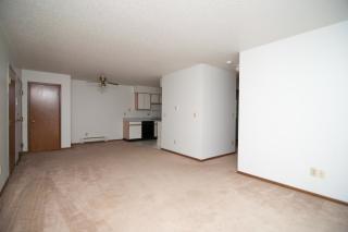 55 Aossey Ln, Cedar Rapids IA  52404-3047 exterior