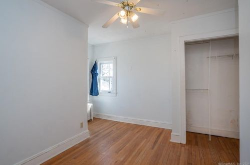 566 Park Rd, Hartford CT 06119-1749 exterior