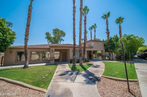 920 Devonshire Ave, Phoenix AZ  85014-4613 exterior