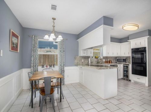 2011 Riverlawn Dr, Humble TX 77339-2423 exterior