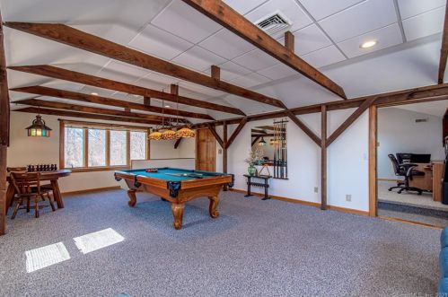 13 Plainfield St, Enfield CT 06082-5813 exterior