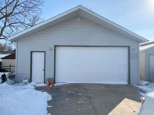 3201 Mero St, Manitowoc WI 54220-4342 exterior
