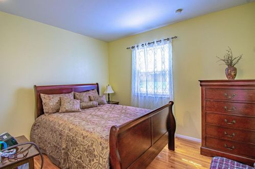 1242 Hyannis Dr, Saint Louis MO 63146-4639 exterior