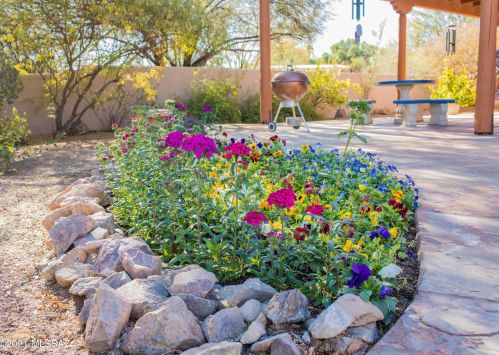 5575 Camino De Oeste, Tucson AZ 85742-9676 exterior