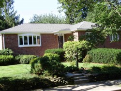 95 Levbert Rd, Newton, MA 02459-3008