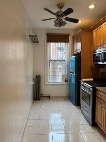 775 Beck St, Bronx NY  10455-1901 exterior