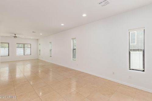 9837 Central Ave, Phoenix AZ 85020-1008 exterior