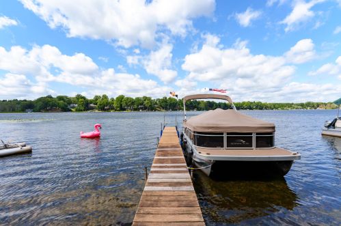 28148 Shr Dr, Gobles MI 49055-9115 exterior