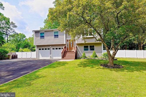 7 Pigeon Pl, Berkeley Township, NJ 08721-1915