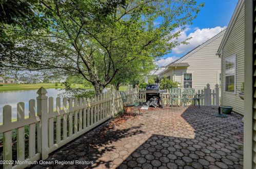 2 Arcadia Dr, Lakehurst NJ 08759-6160 exterior